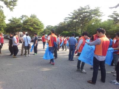 장안구&#44; SKC(주)와 쓰레기 취약지역 청소